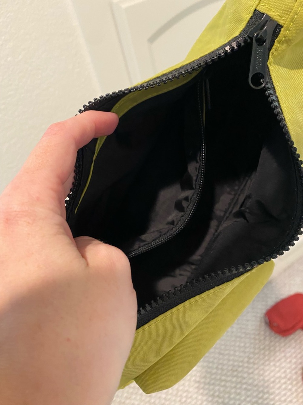 Baggu Cargo Shoulder Bag Lemongrass - Picture 4 of 5